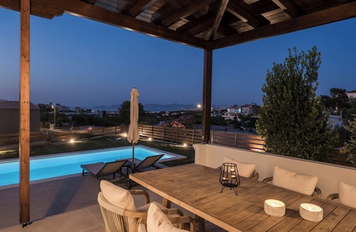 Galatas Villa | Villa Wisdom