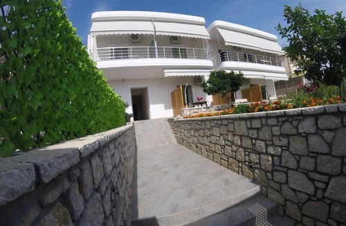 Himare Hotel | RIVIERA ROOMS