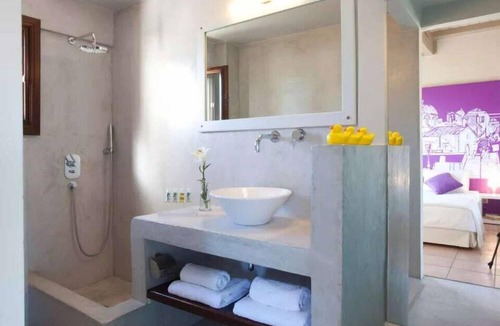 Perdhika Apartment | Luxurious 1BR Suite with Ocean View