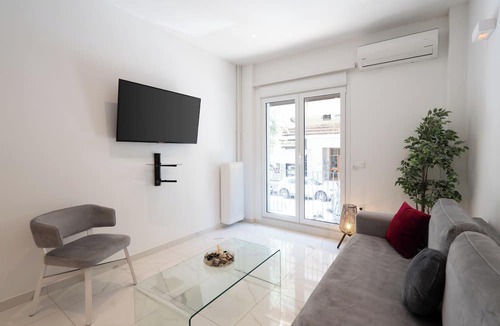 Pangrati Apartment | Sophisticated Modern Apt in Athens