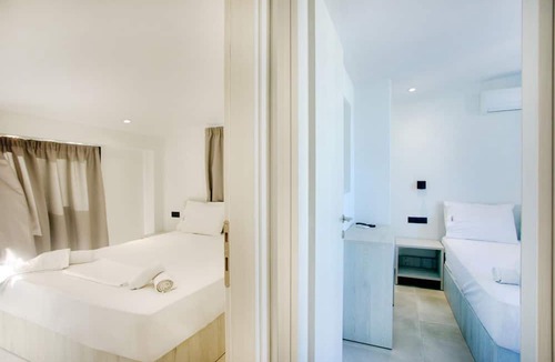 Polichrono Villa | Villa Ismini Tessera