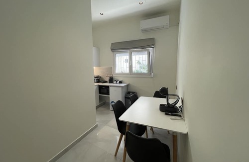Aigaleo House | Feel Breeze Athens