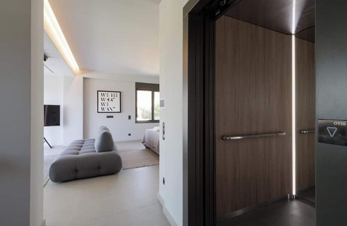 Saronida Hotel | Athens Riviera Suites