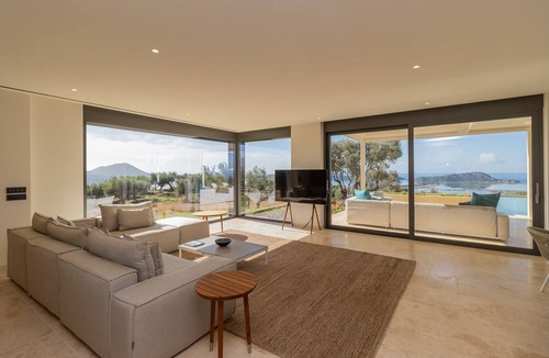 Pylos-Nestoras Villa | Villa Onyx at Messinian Nest