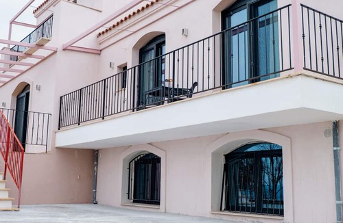 Kavala House | blue crystal view
