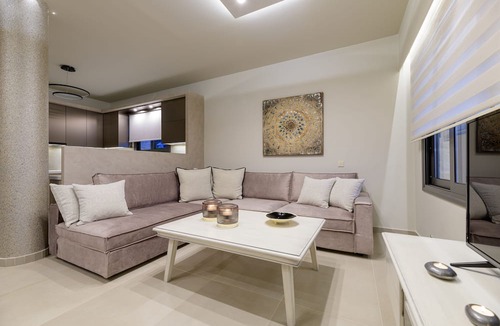 Katastari Villa | Villa Del Norte