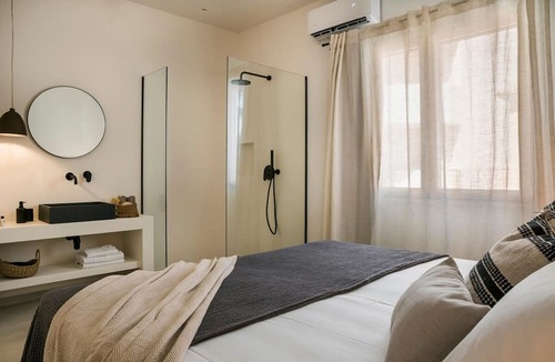 Argostoli Town Villa | Mystique Lagoon Villa