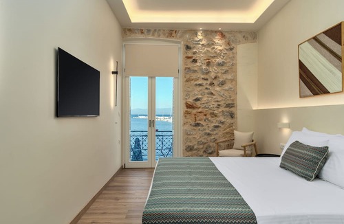 Gythio Hotel | YeeOn Boutique Hotel, Gythio - Historic Hotels of Europe