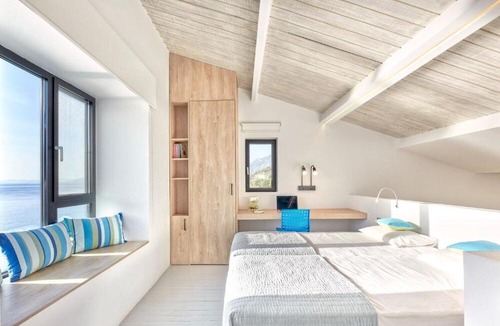 Kitries Villa | ISholidays OnlyAdults CapeKitries2RoomsSplitlevel