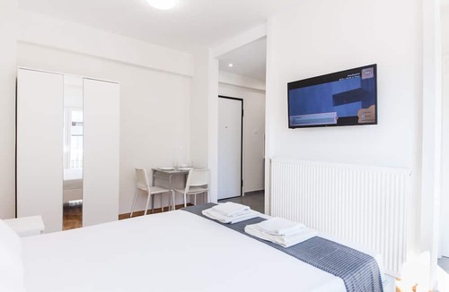 Marousi Apartment | Stylish New Paradise for 2 in Marousi