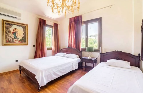 Marathon Villa | Estate Villa OINOI with Pool