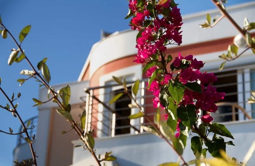 Varia Hotel | Heliotrope Hotels