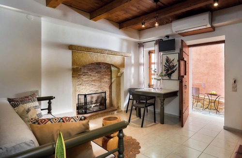 Choudetsi House | Petronikolis Traditional House