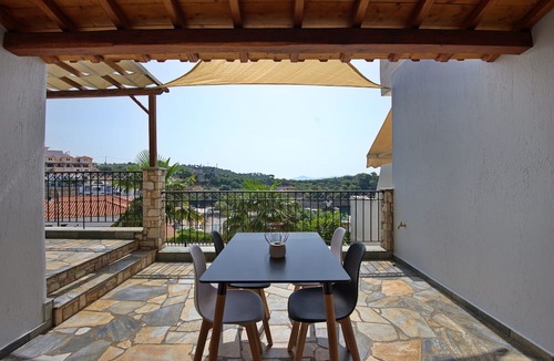 Patitiri House | Petrino