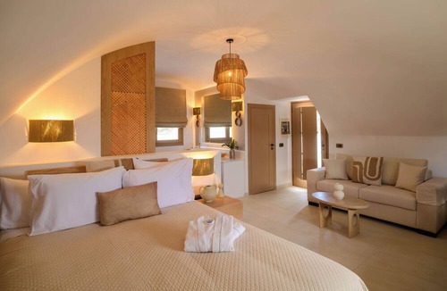 Emporio Villa | Nikolia's House, New Luxe villa & Prive Jacuzzi