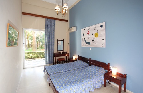 Nea Makri Apartment | Ballos Apartments