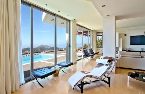 Anavyssos Villa | Villa Take Off