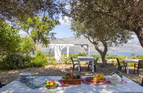 Loukerata House | Forestata Village