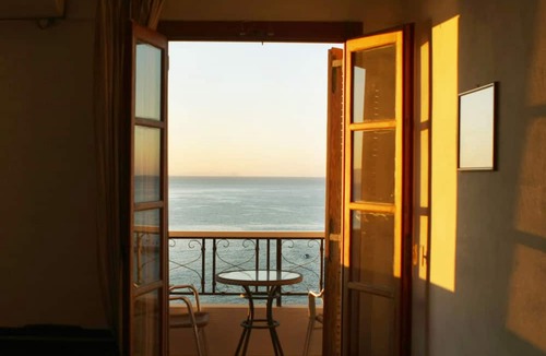 Agios Kirykos Hotel | Kastro Hotel