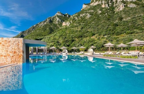 Tripi Hotel | Kyniska Palace Conference and Spa