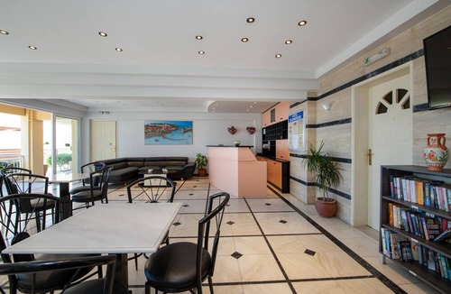 Sfakaki House | Sunrise Studios & Apartments