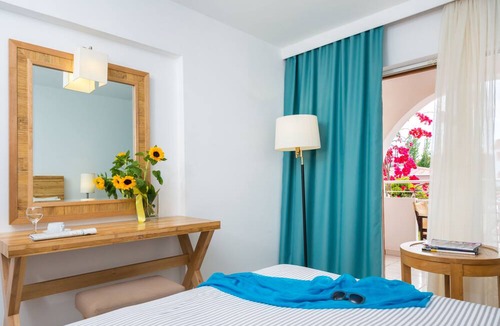 Kalamaki Resort | Bitzaro Palace Hotel - All inclusive
