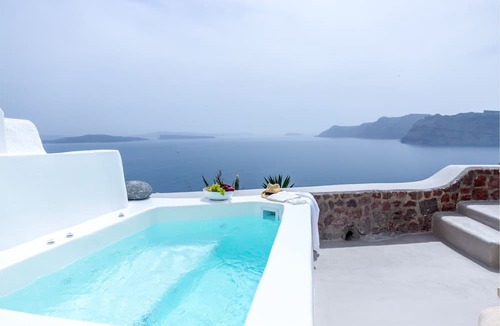 Oia House | Cleo's Dream Villa
