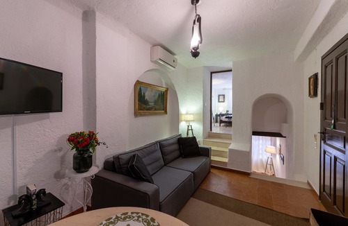 Agios Nikolaos Town Apartment | Porto Maltese Boutique Estate
