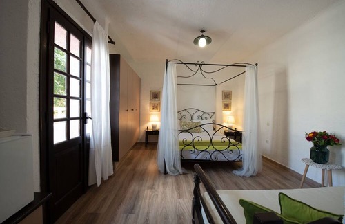 Agios Nikolaos Town Apartment | Porto Maltese Boutique Estate