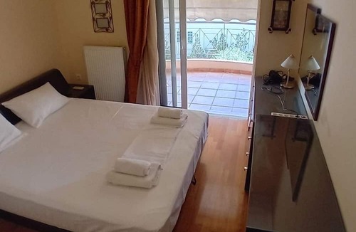 Khalandrion Apartment | Paradeisos Modern, 2BR, 2BA, Fully Equipped