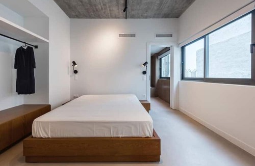 Psirri Apartment | Athens Market Iconic Loft, Stunning Acropolis View
