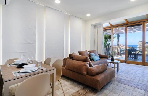 Daratsos Apartment | Xenios Dias Luxury Apartments With Sea View | 2