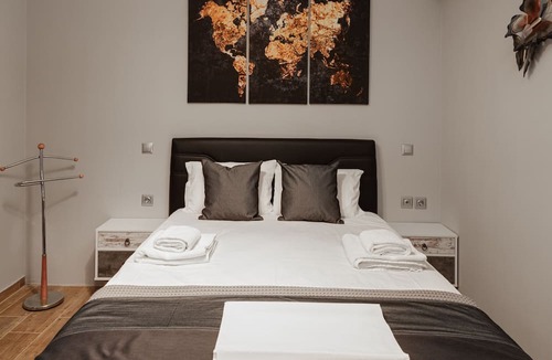 Thessaloniki City Centre Apartment | Anesis central luxury suite