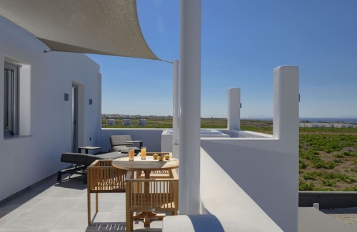 Kamari Villa | Anemi Vine Villas