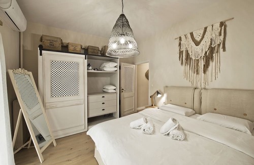 Pangrati Apartment | Stylish Apartment at Pagrati