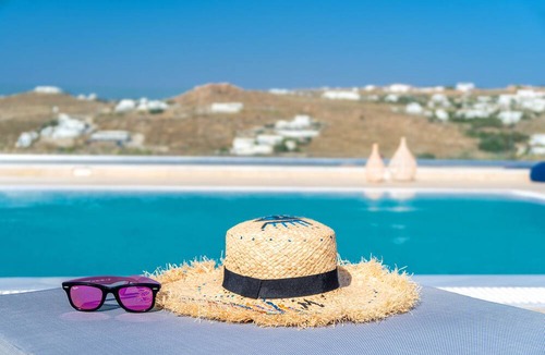 Ornos Apartment | CORFOS BLUE MYKONOS