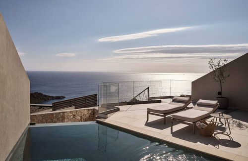 Elation Villa | Yoma Cove Suites