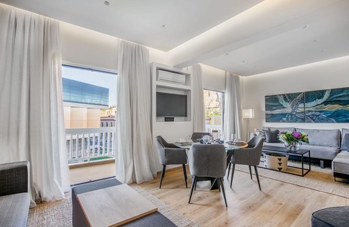 Makrigianni Apartment | Modern flat in the grounds of Acropolis monuments -Armonia-