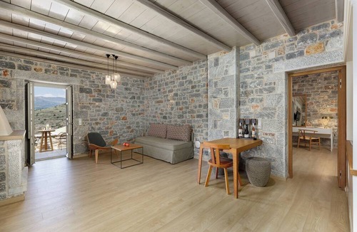 Limeni Apartment | Trapela Limeni Luxury Suites