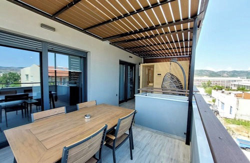 Volos City Centre Apartment | Salina Premium Residences