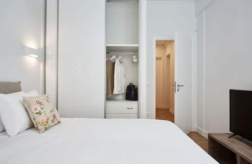 Ilisia Apartment | Luxurious Spacious Apt next to Hilton Hotel
