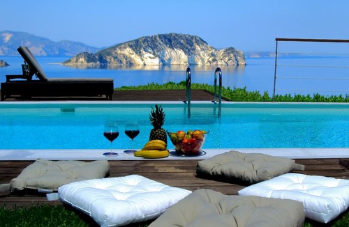 Marathias Villa | Exensian Villas & Suites