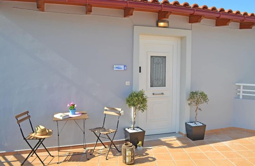 Nea Chora Apartment | Mare civitas penthouse ,near Beach, Chania Old Town