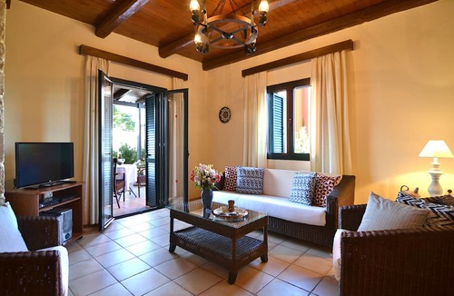 Pendamodi Villa | Christina Villas