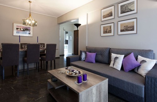 Voula Apartment | Deluxe 2 bdrm apartment in Voula