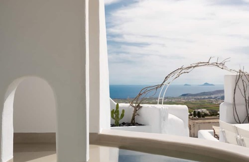 Pyrgos House | Valsamo Suites