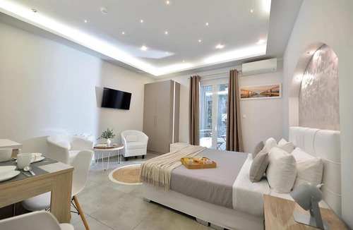 Agios Panteleimonas Apartment | Alekos Apartments 2 Netflix, Self Check-In