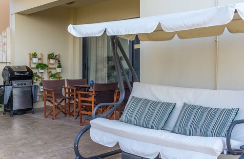 Marathitis Apartment | Muses: Panoramic View, Minutes from Knossos Minoan Palace