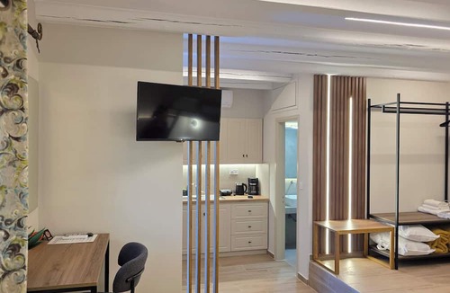 Archea Pissa Apartment | Bacchus