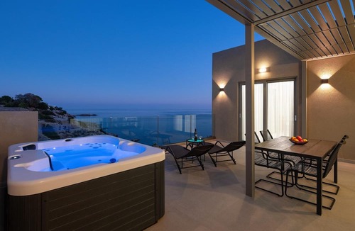 Stegna Villa | Villa Aquamarine beachfront Rhodes